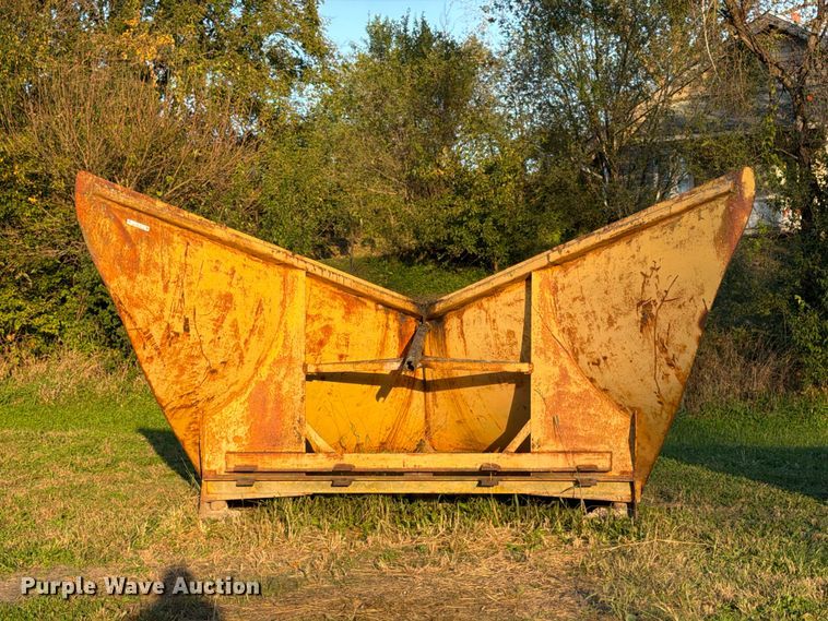 image for item EX1119 V plow