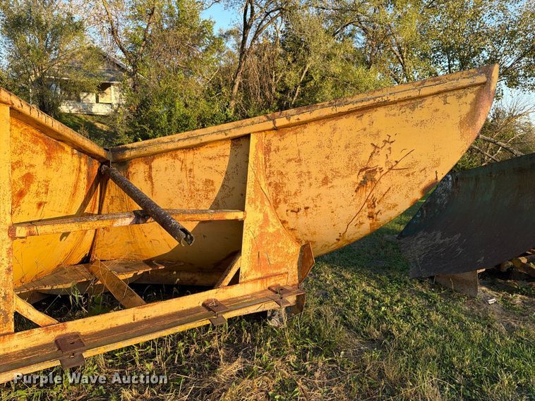 image for item EX1119 V plow