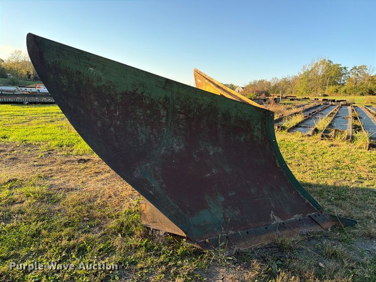 image for item EX1119 V plow