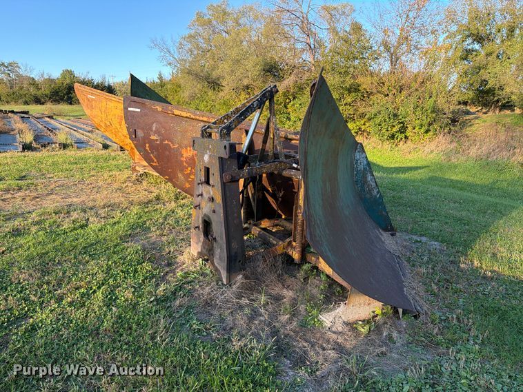 image for item EX1120 V Plow