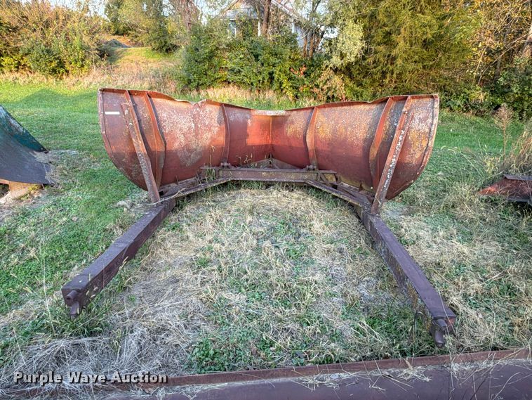 image for item EX1121 V plow