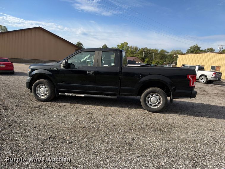 image for item EX1522 2017 Ford F150 Ext. Cab pickup truck