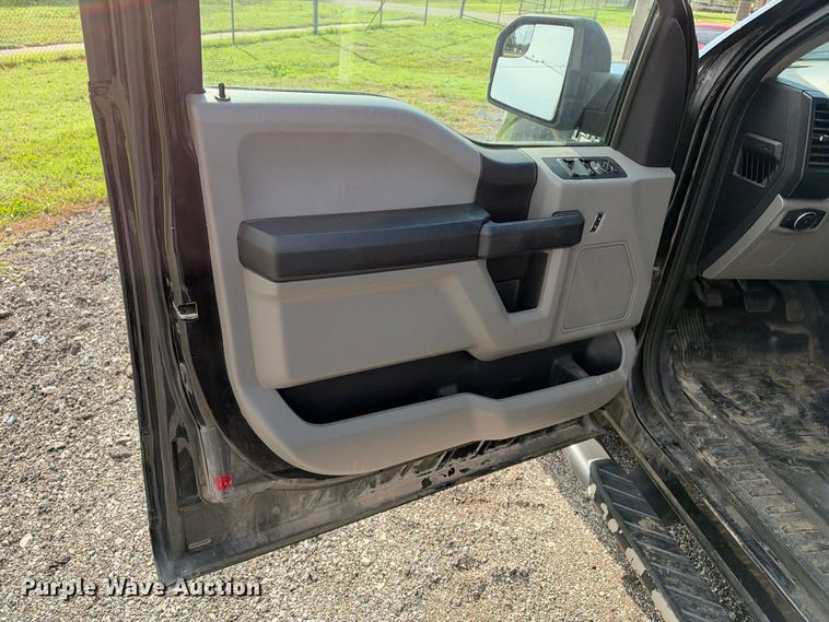 image for item EX1522 2017 Ford F150 Ext. Cab pickup truck