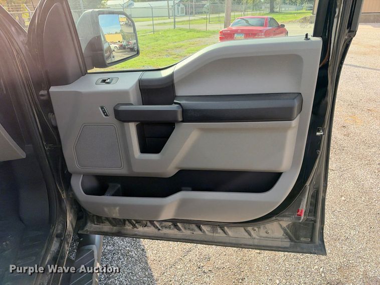 image for item EX1522 2017 Ford F150 Ext. Cab pickup truck