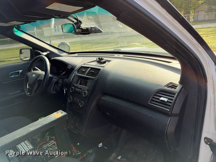 image for item EX1525 2016 Ford Explorer Police 