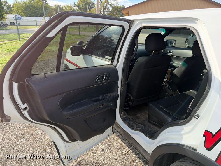 image for item EX1525 2016 Ford Explorer Police 