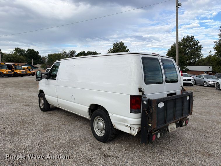 image for item EX1528 2006 Ford E150 van