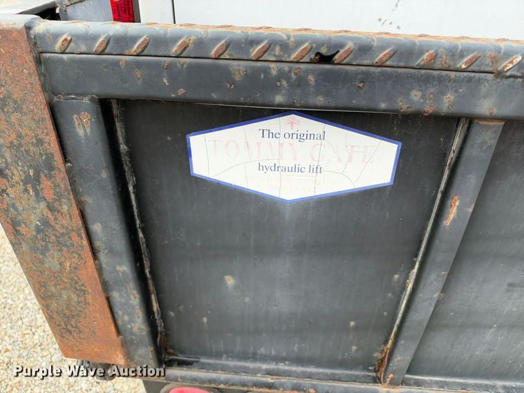image for item EX1528 2006 Ford E150 van
