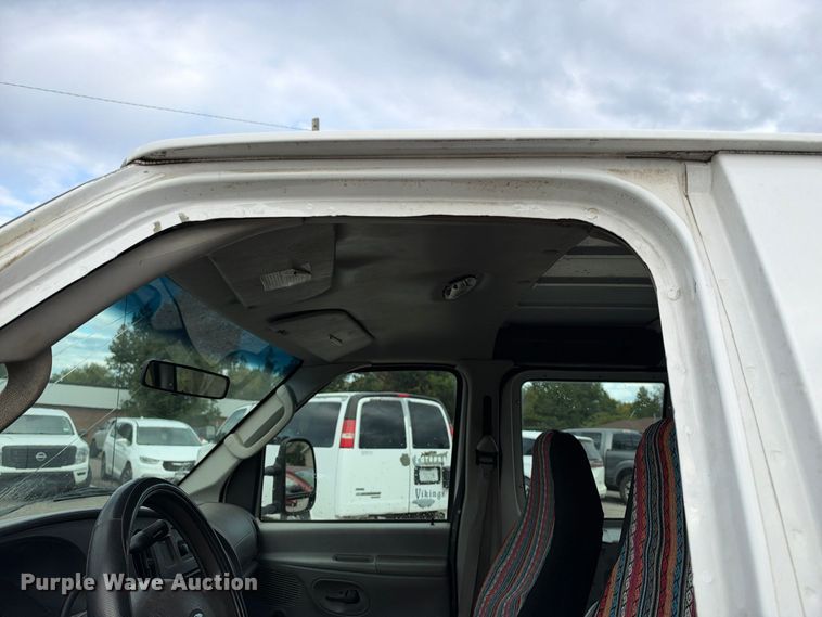 image for item EX1528 2006 Ford E150 van