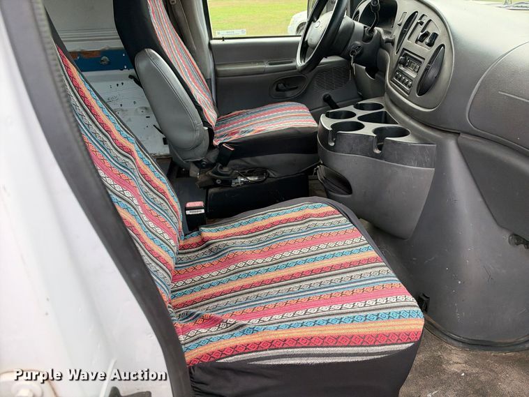 image for item EX1528 2006 Ford E150 van