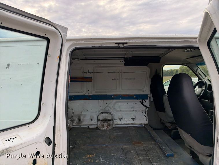 image for item EX1528 2006 Ford E150 van