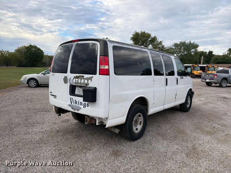 image for item EX1529 2011 Chevrolet Express 2500 van