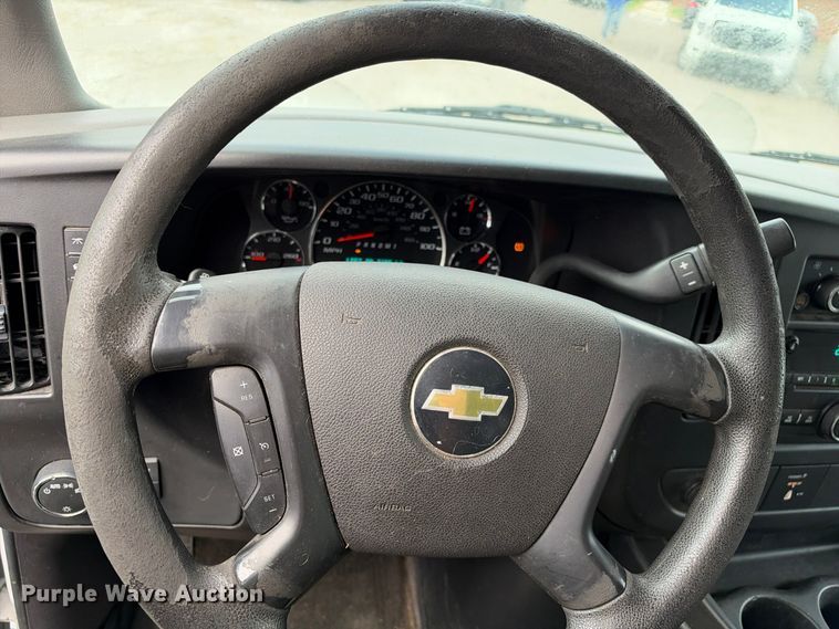 image for item EX1529 2011 Chevrolet Express 2500 van