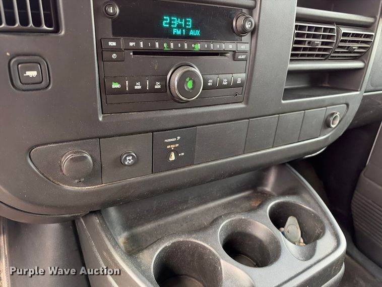 image for item EX1529 2011 Chevrolet Express 2500 van
