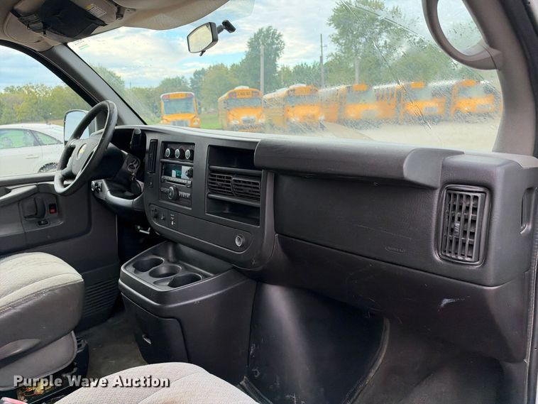 image for item EX1529 2011 Chevrolet Express 2500 van