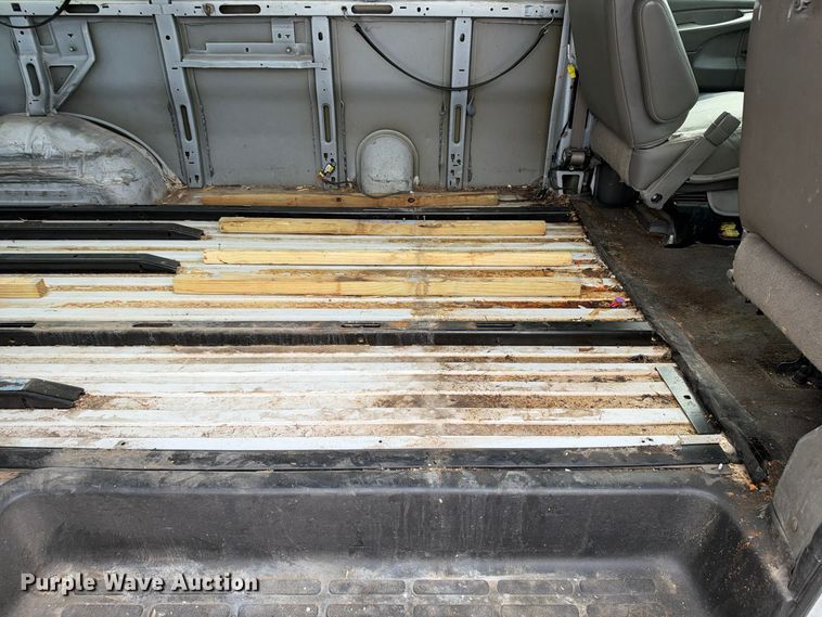 image for item EX1529 2011 Chevrolet Express 2500 van