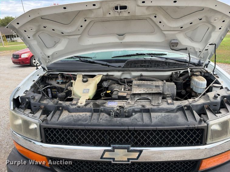 image for item EX1529 2011 Chevrolet Express 2500 van