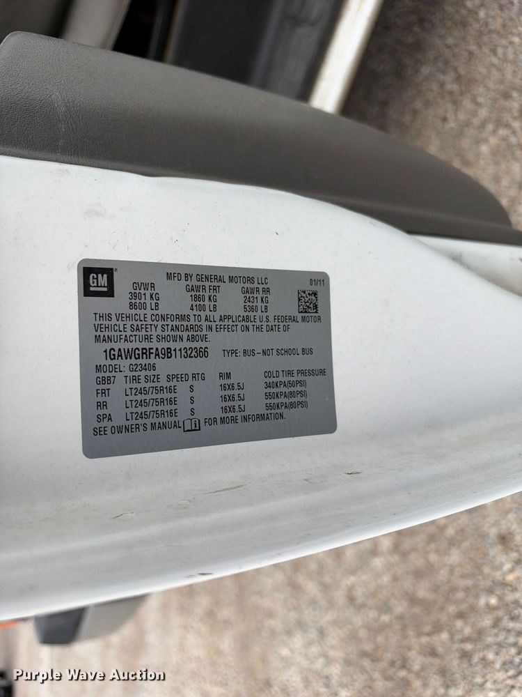 image for item EX1529 2011 Chevrolet Express 2500 van