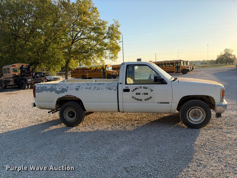 image for item EX2442 1989 Chevrolet C3500 pickup truck