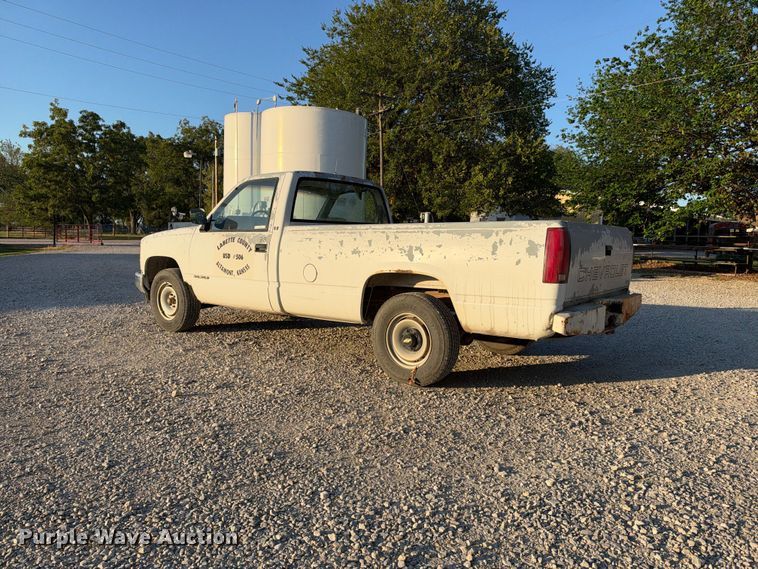 image for item EX2442 1989 Chevrolet C3500 pickup truck