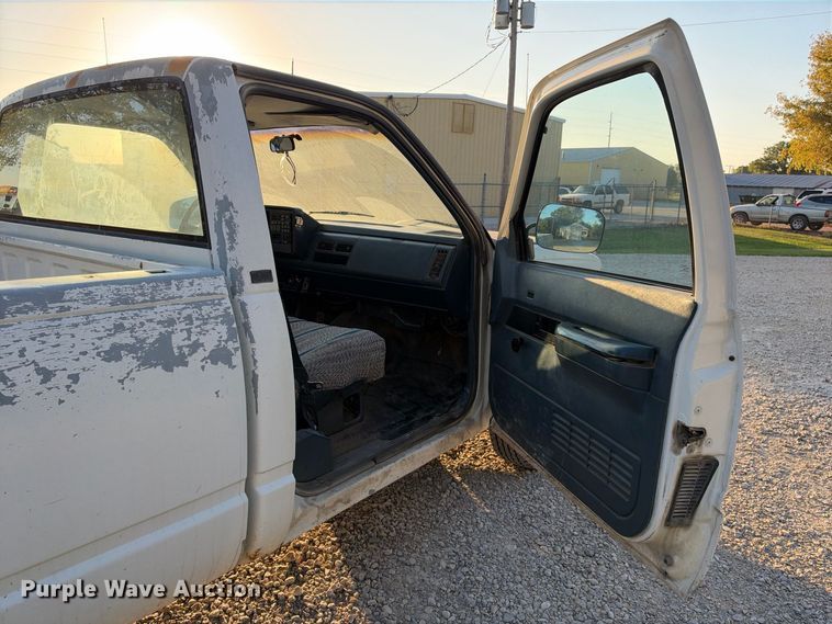 image for item EX2442 1989 Chevrolet C3500 pickup truck
