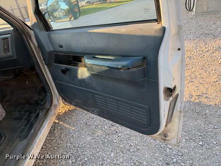 image for item EX2442 1989 Chevrolet C3500 pickup truck