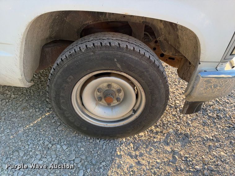 image for item EX2442 1989 Chevrolet C3500 pickup truck
