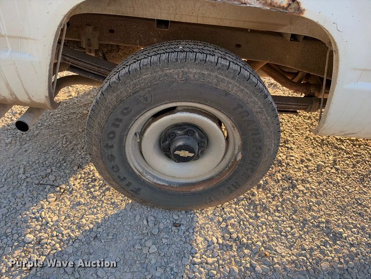 image for item EX2442 1989 Chevrolet C3500 pickup truck