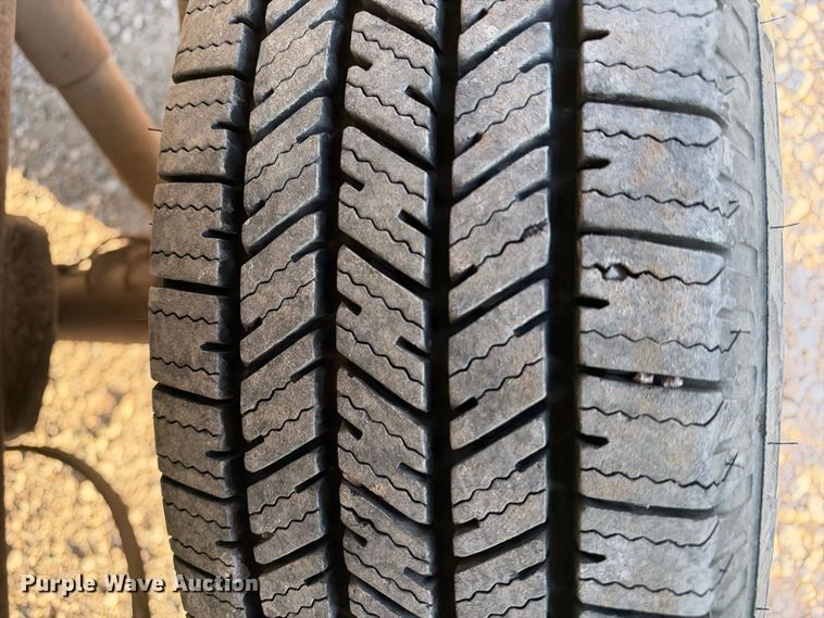 image for item EX2442 1989 Chevrolet C3500 pickup truck