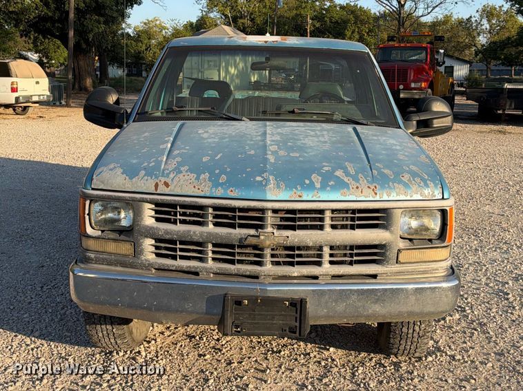 image for item EX2443 1994 Chevrolet C2500 pickup truck