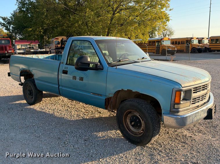 image for item EX2443 1994 Chevrolet C2500 pickup truck