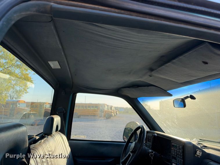 image for item EX2443 1994 Chevrolet C2500 pickup truck