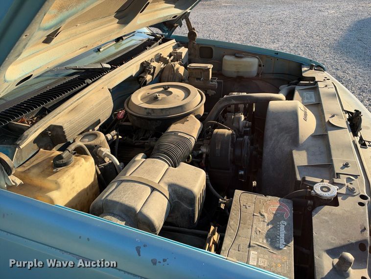 image for item EX2443 1994 Chevrolet C2500 pickup truck