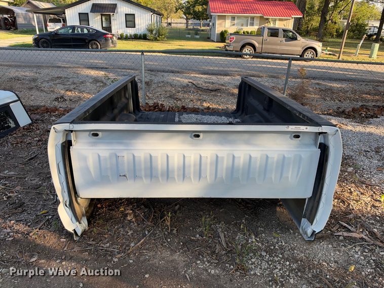 image for item EX2450 Chevrolet Silverado pickup truck bed