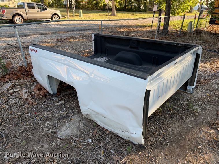 image for item EX2450 Chevrolet Silverado pickup truck bed