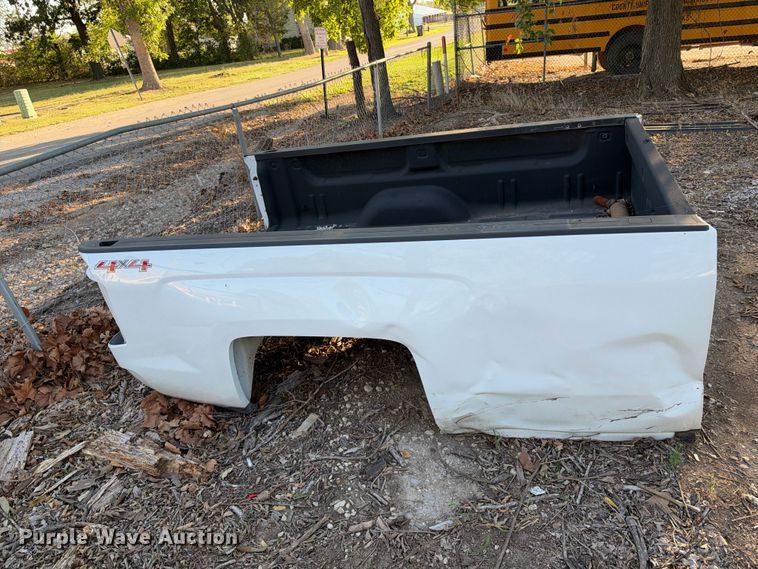 image for item EX2450 Chevrolet Silverado pickup truck bed