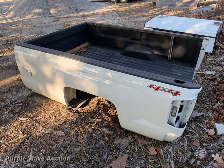 image for item EX2450 Chevrolet Silverado pickup truck bed