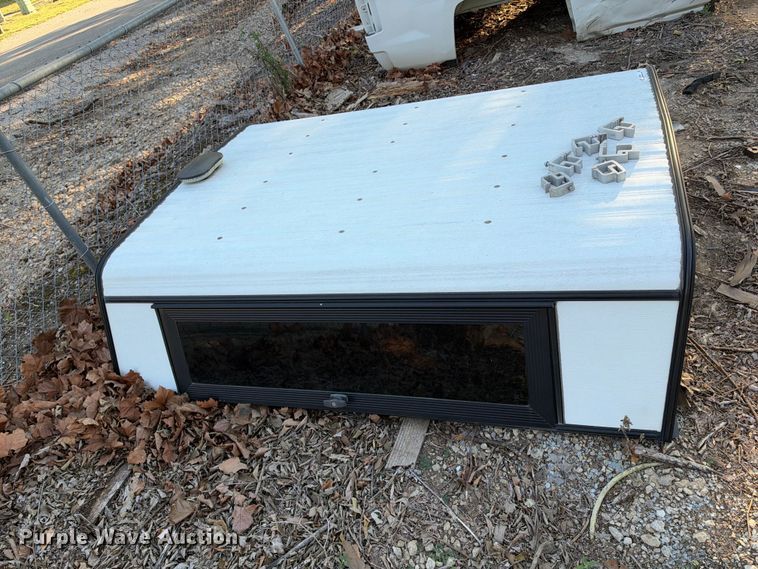 image for item EX2451 Pickup truck topper