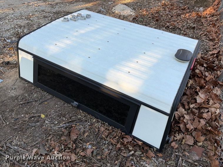 image for item EX2451 Pickup truck topper