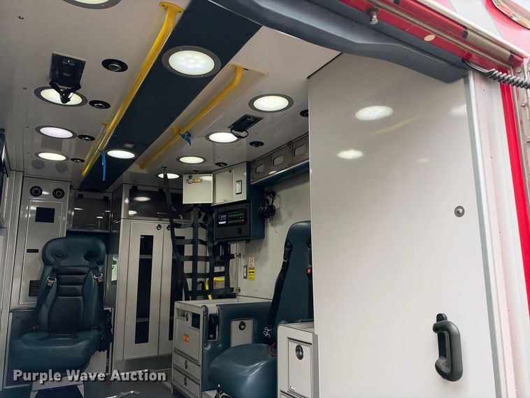 image for item EX2460 2012 Chevrolet Express G4500 ambulance