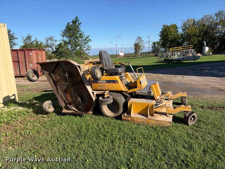 image for item EX2467 2000 Hustler 4600 lawn mower