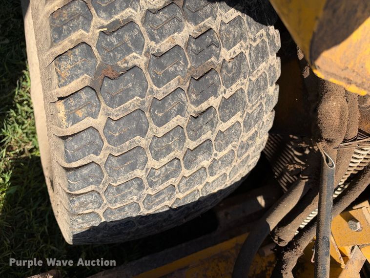 image for item EX2467 2000 Hustler 4600 lawn mower