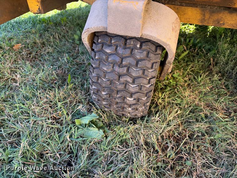 image for item EX2467 2000 Hustler 4600 lawn mower