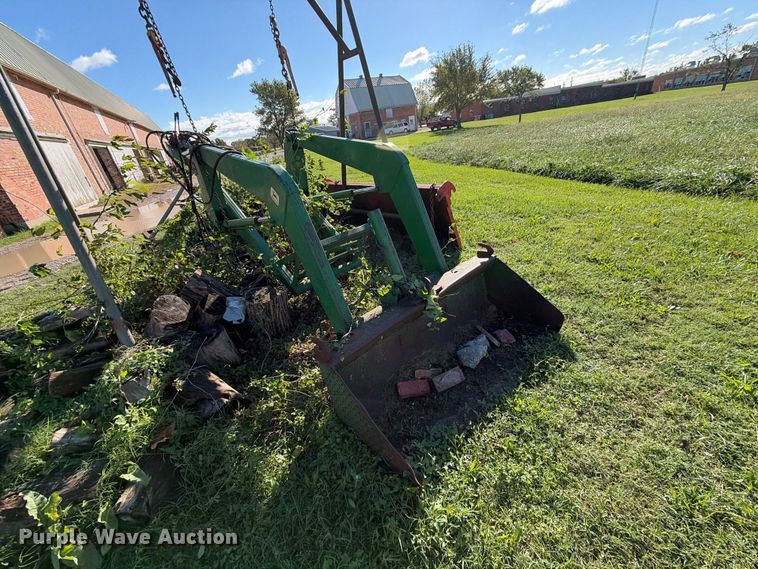 image for item EX2469 John Deere loader