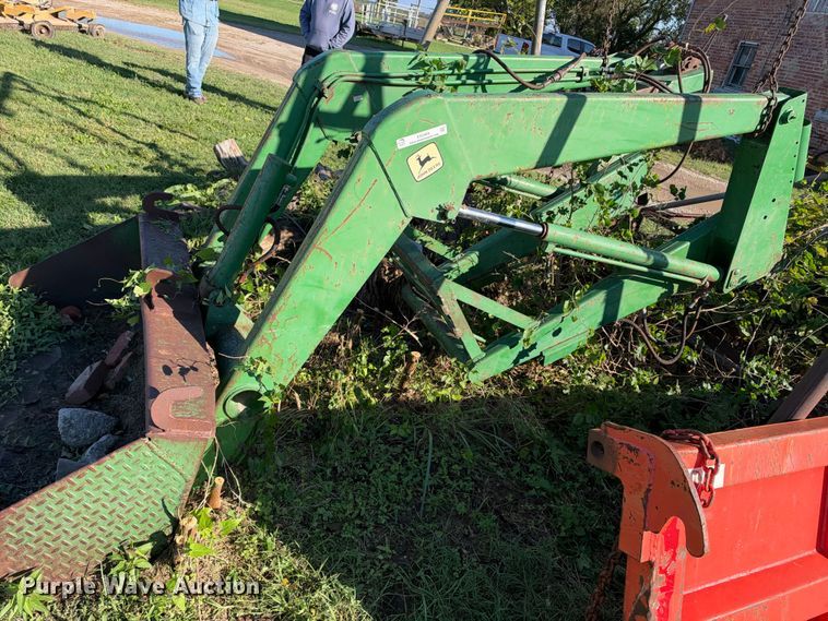 image for item EX2469 John Deere loader