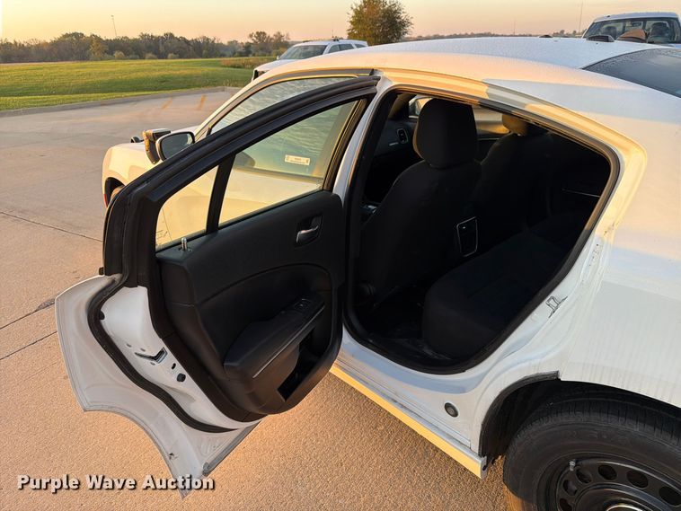image for item EX4670 2022 Dodge Charger Police 