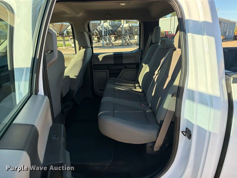 image for item FB8990 2016 Ford F150 Crew Cab pickup truck