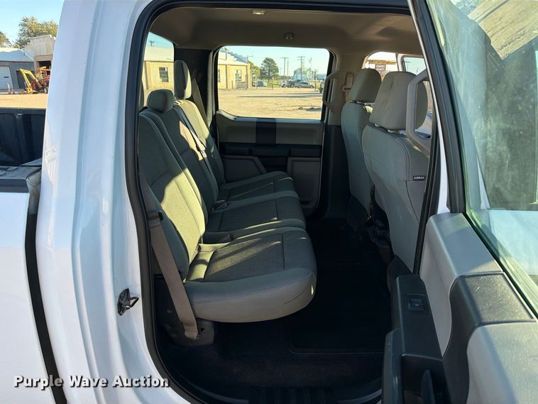 image for item FB8990 2016 Ford F150 Crew Cab pickup truck