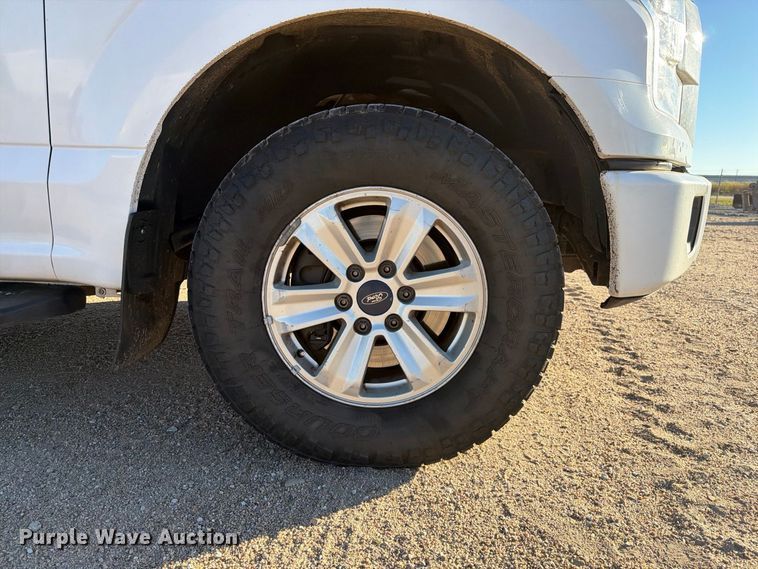 image for item FB8990 2016 Ford F150 Crew Cab pickup truck