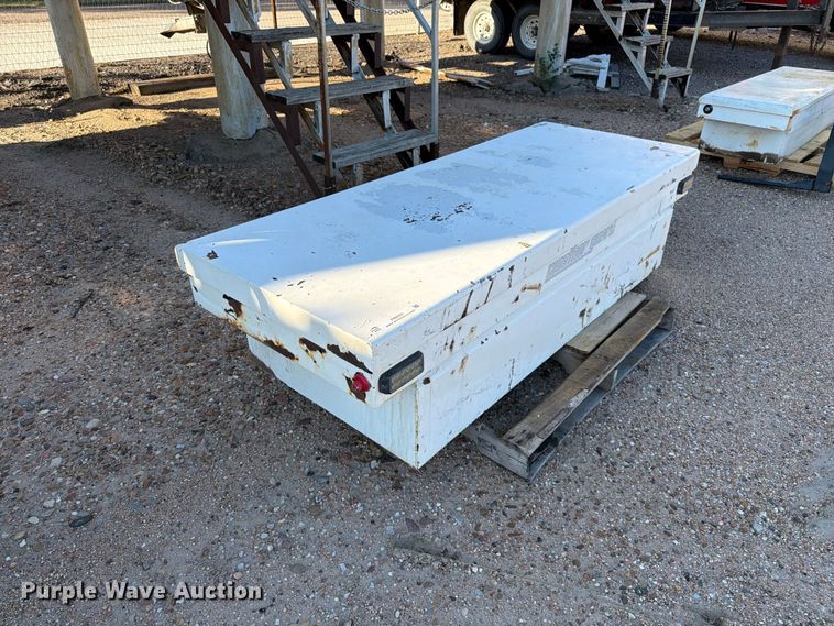 image for item FB8991 Automotive parts